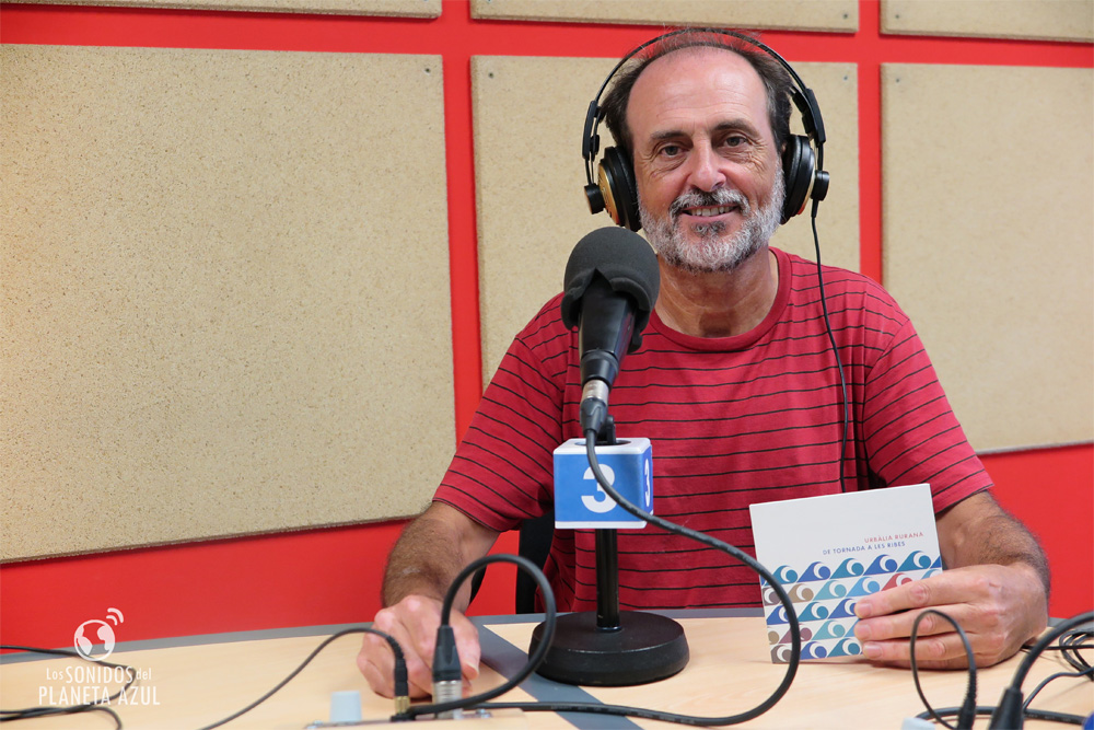 Toni Torregrosa durante la entrevsita en UPV Radio./ (Paco Valiente)