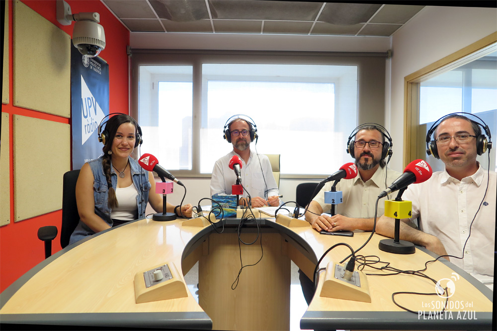 Innerlands durante la entrevista en UPV Ràdio